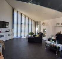 Luxuriös-flexibles Zweifamilienhaus, in Top Lage. - Rimpar