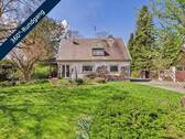 Titelbild - Einfamilienhaus mit außergewöhnlichem Gartenparadies auf fast 4.000 m² Grundstück