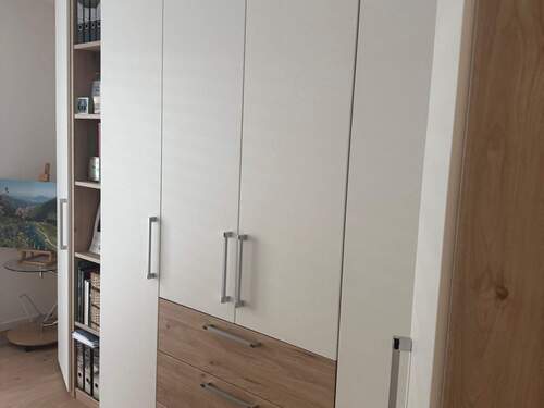 Einbauschrank im Schlafzimmer - 