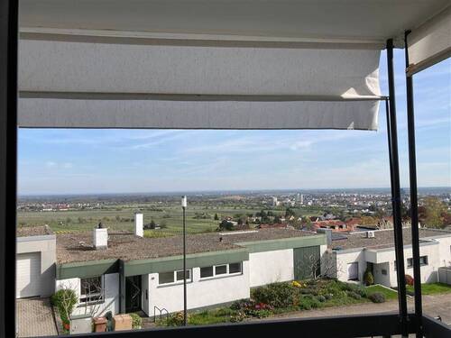 Weitblick - 3 Zimmer Etagenwohnung zum Kaufen in Neustadt