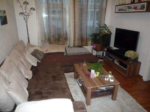 Wohnzimmer - 3 Zimmer Etagenwohnung in Erfurt