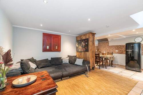 Wohn-, Küchen- und Essbereich - 