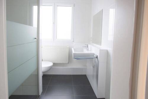 2. OG Bad mit Dusche - 