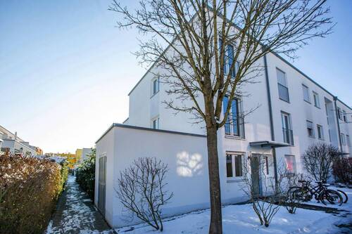 Vorderansicht - Reihenendhaus mit 119,00 m&sup2; in München zum Kaufen