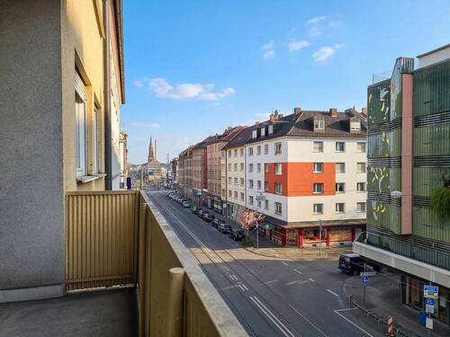 Aussicht Balkon Nord - TOP-Lage! Helle 3-Zi-Wohnung in zentraler Lage von Nürnberg mit 2 Balkonen.