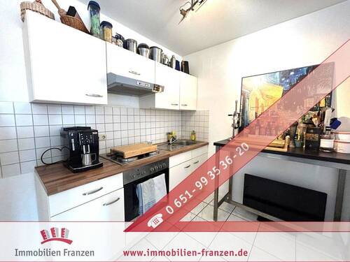 Küche - Trier-Feyen: Moselblick inklusive! Kompaktes Wohnjuwel mit Energieeffizienz & Balkon