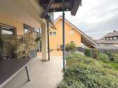 Seitliche Terrasse - 