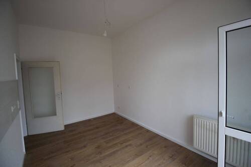 Küche mit Zug. zum Balkon - 