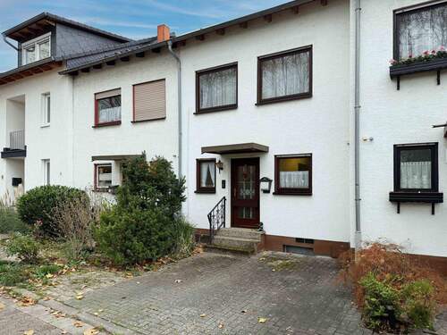 Ansicht - Gepflegtes, renovierungsbedürftiges Reihenmittelhaus in ruhiger und zentraler Lage von Leimen