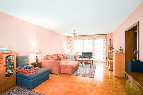 Wohnzimmer - 2 Zimmer Etagenwohnung zum Kaufen in Würzburg