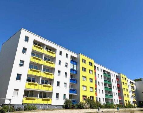 Aussensicht hinten - 2 Zimmer Etagenwohnung zur Miete in Schwerin