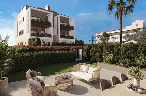 Pflegeleichter und einladender Gartenbereich zum Entspannen - 3 Zimmer Etagenwohnung in Colonia de Sant Jordi