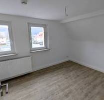 Perfekt für Singles: Renovierte 1,5-Zimmer-Wohnung mit separatem Wohn- und Schlafbereich - Erlenbach am Main