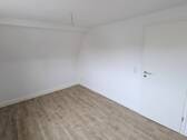 Ansicht III: Wohnzimmer - 1 Zimmer Etagenwohnung in Erlenbach am Main