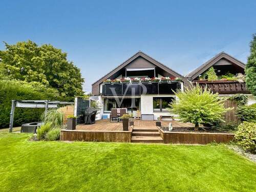Bild 1 - Modern renoviertes Reihenendhaus mit traumhaftem Garten in Gehrden!