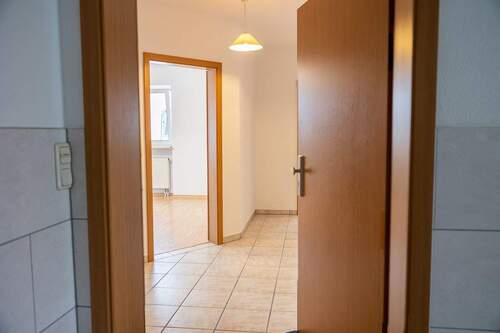 Flur - 3 Zimmer Etagenwohnung in Lappersdorf