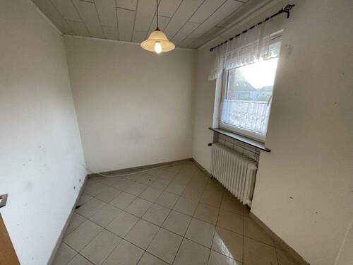 kleines Schlafzimmer EG - 