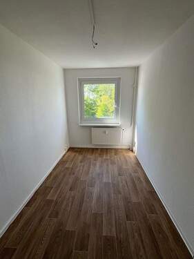 Kinderzimmer 1 - 4 Zimmer Etagenwohnung in Chemnitz