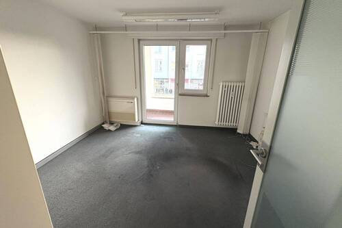 OG Bürozimmer mit Balkon - Mehrfamilienhaus, Wohnhaus mit 88,00 m² in Stuttgart zum Kaufen