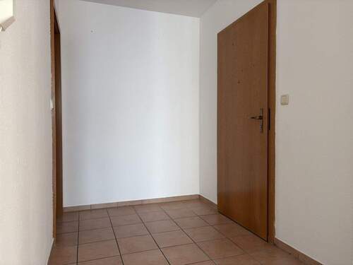 Flur - Etagenwohnung mit 26,40 m&sup2; in Erlangen zur Miete