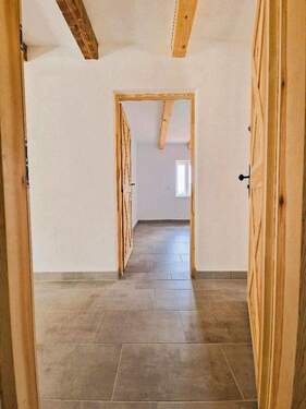 Eingangsbereich - 5 Zimmer Etagenwohnung zur Miete in Wolfsburg