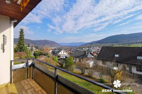 Ausblick Balkon - 4 Zimmer Einfamilienhaus zum Kaufen in Laudenbach