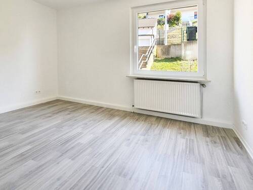 Schlafzimmer - Musterfoto - Etagenwohnung mit 66,90 m² in Werdohl zur Miete