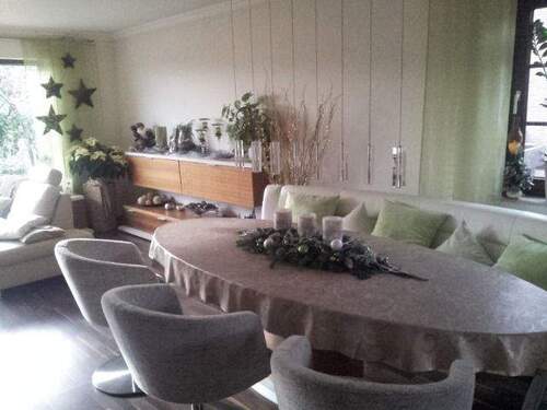 Wohn-/Esszimmer - 