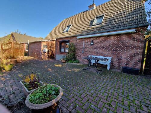 Terrasse mit Markise - 