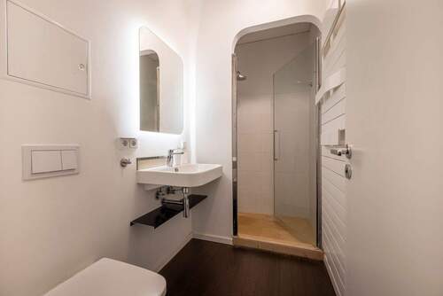 Geschmackvolles Gäste-Badezimmer - 