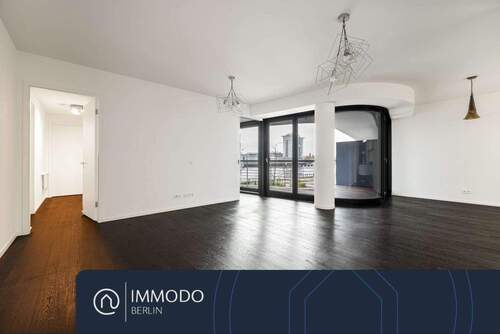 Helles Wohnzimmer mit Blick auf die Spree - ?? Luxus-Wohnen am Wasser: Seltene 3-Zi.-Neubauwhg. mit Einliegerwhg. & Bootssteg in Friedrichshain