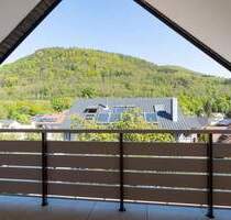 Helle 4-Zimmer-Dachgeschosswohnung - vollständig saniert mit Einbauküche - Annweiler