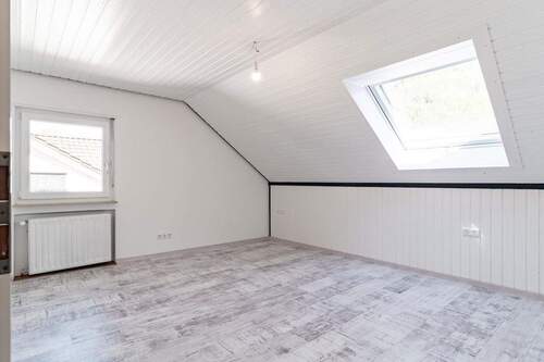 Schlafzimmer - Etagenwohnung mit 88,00 m&sup2; in Annweiler zur Miete