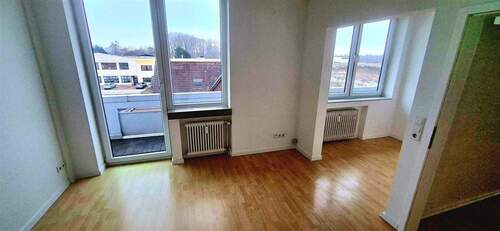 Das Schlafzimmer mit... - Etagenwohnung mit 93,70 m&sup2; in Bad Salzuflen zur Miete