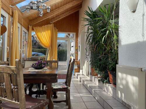 Wintergarten mir Essplatz! - 5 Zimmer Einfamilienhaus in Münchwald