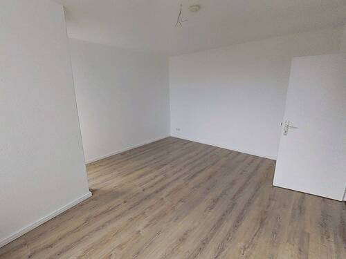 Ansicht III: Wohn- und Esszimmer - 2 Zimmer Etagenwohnung in Flensburg