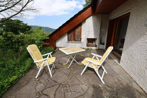 Terrasse mit Feuerstelle - 