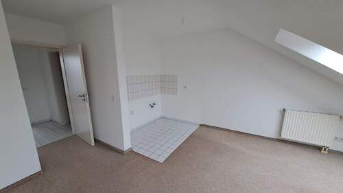 Wohnzimmer mit Küche.jpg - 