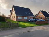 Blick von der Straße - Etagenwohnung mit 73,00 m² in Klanxbüll zur Miete