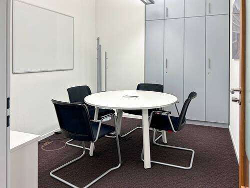 Besprechungsräume 1.jpg - Privater Büroraum für 4 Personen in Regus Kranhaus 1