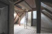 Dachboden ausbaubar - 