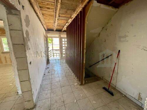 EG Hausflur Ansicht 2 - 