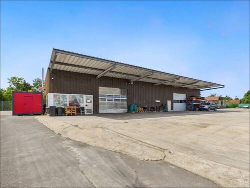 Lagerhalle - Ca. 4.300 m² Freifläche mit Halle in Sulzbach am Main zu vermieten