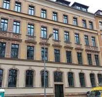 direkt am Schloßteich: 3-Zimmer-Wohnung mit Fußbodenheizung, Einbauküche und Balkon - Chemnitz Schloßchemnitz