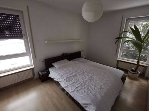 Schlafzimmer 1.jpg - 