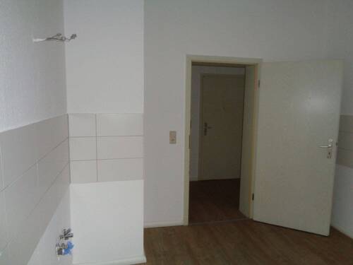 10 Küche - 3 Zimmer Etagenwohnung in Plauen