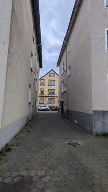 2_Durchgangsweg_3Fam.Haus.jpg - 1 Zimmer Mehrfamilienhaus, Wohnhaus zum Kaufen in Bielefeld