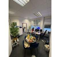 Provisisionsfrei, 3 möblierte Büroräume Frankfurt-Nieder-Eschbach: Teilbar, Parkplätze vorhanden - Frankfurt am Main