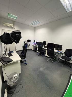 Arbeitszimmer - 3 Zimmer Büro zur Miete in Frankfurt am Main