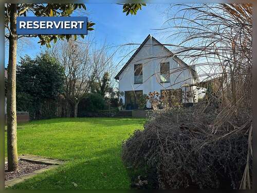 Rückansicht Garten - Energieeffizient und zeitgemäß - Wohnen in ruhiger, naturnaher Lage von Bocholt